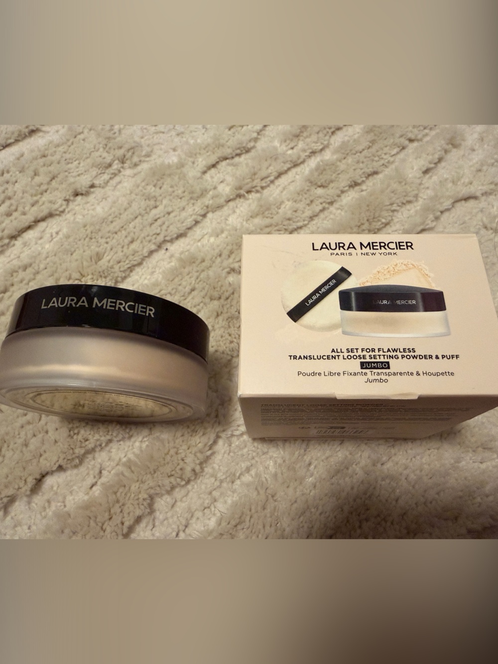 laura mercier Translucent Loose Setting Powder - Black and Cream Packaging